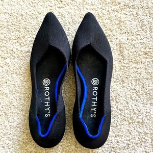 Rothy’s size 9 black pointed toe flats- Machine washable!